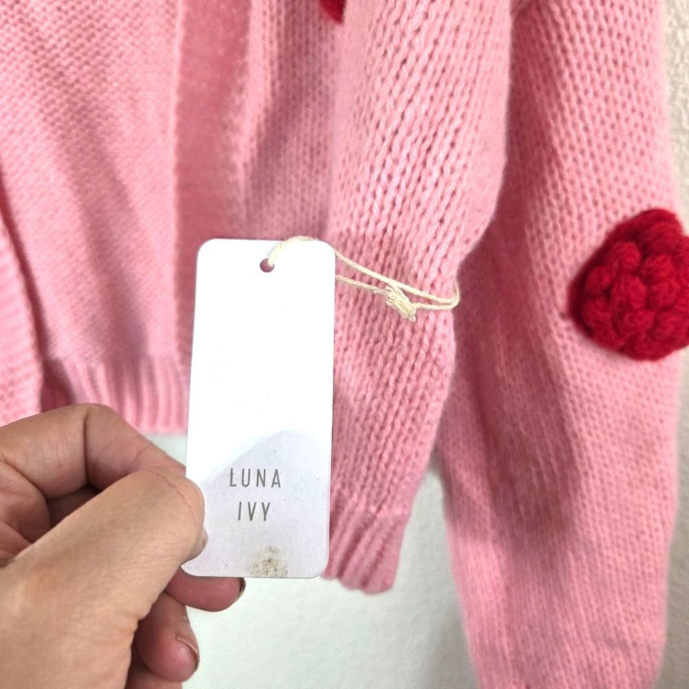 Luna Ivy Women's NWT Pink Heart-Embellished Women's Sweater Size Medium - Picture 6 of 11